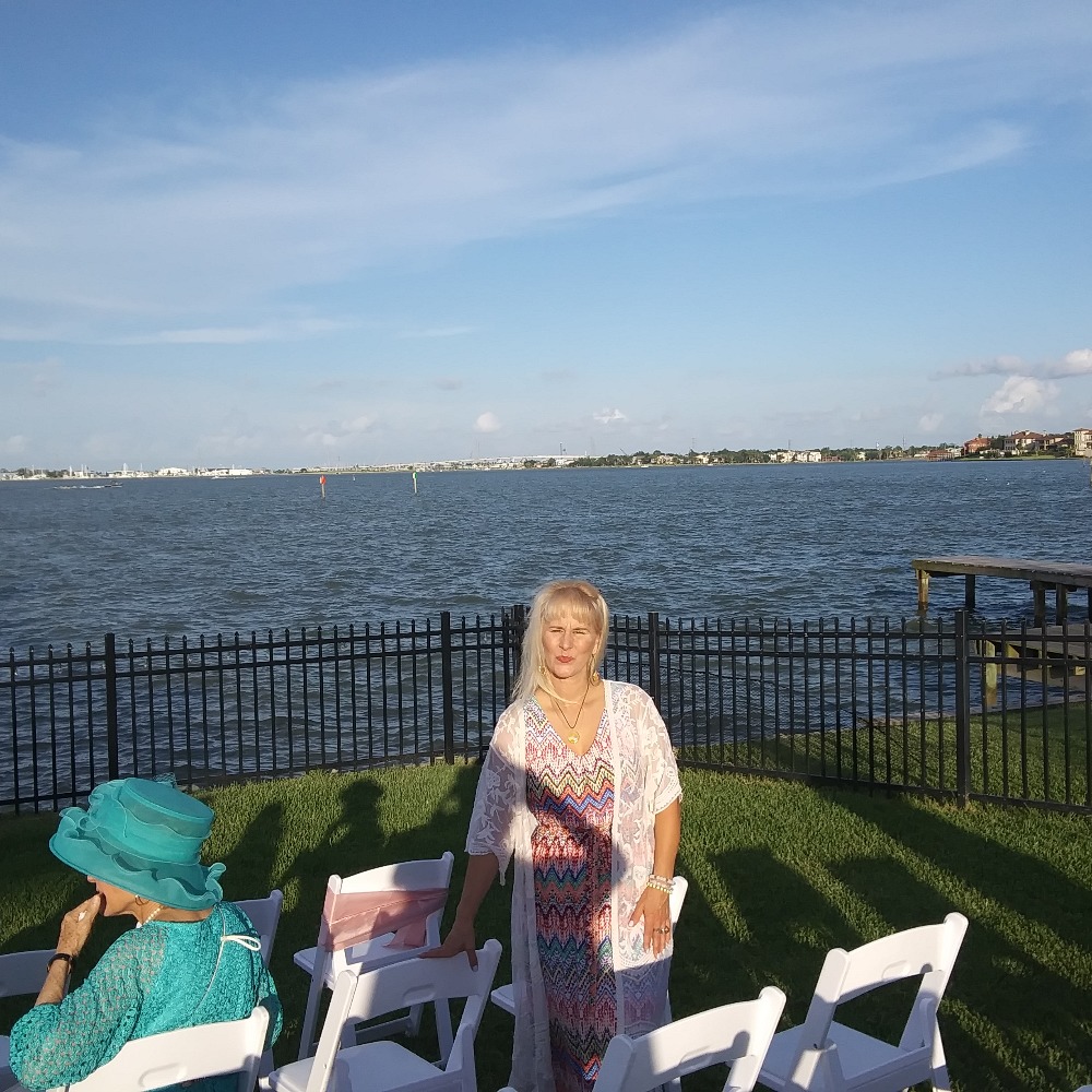 Meet your Posher, Wendy